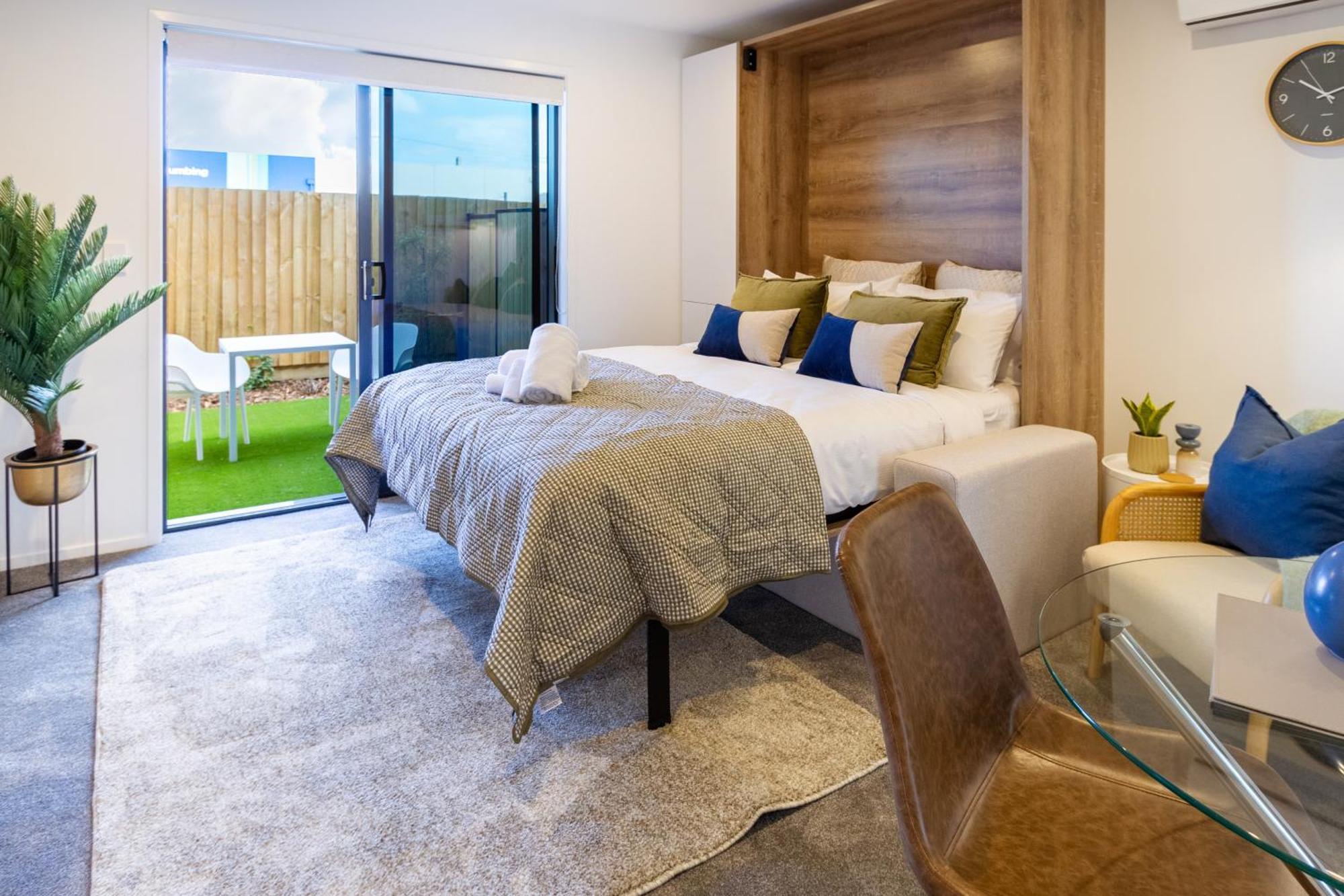 כרייסטצ'רץ' Downtown Comfort: Modern Studio With Backyard מראה חיצוני תמונה